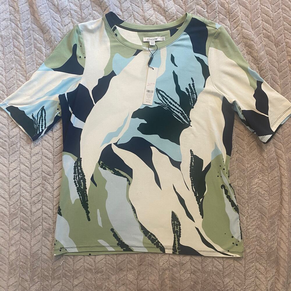 NWT Chicos Touch of Cool Fleur Elbow Tee Womens Sz 1 Medium Short Sleeve Stretch